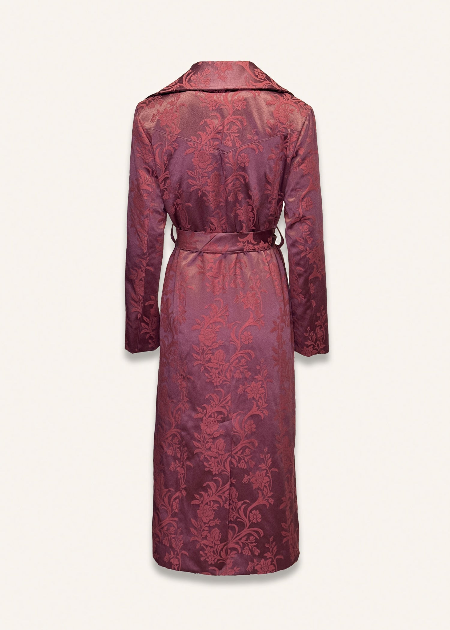 Long brocade coat in dark rose