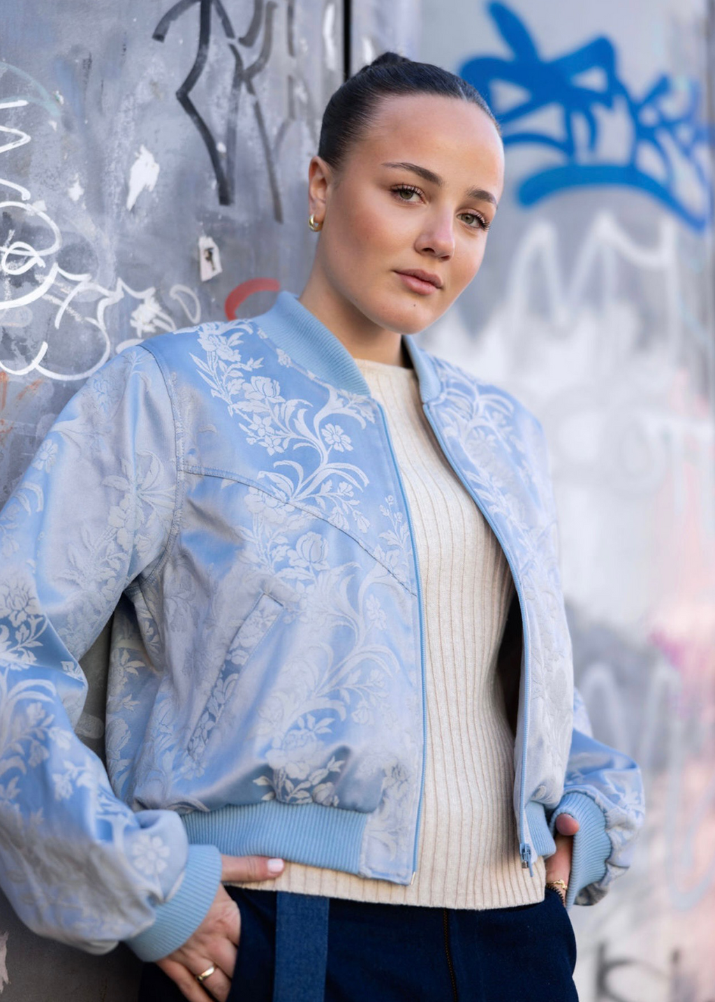 Bomber jacket in viola