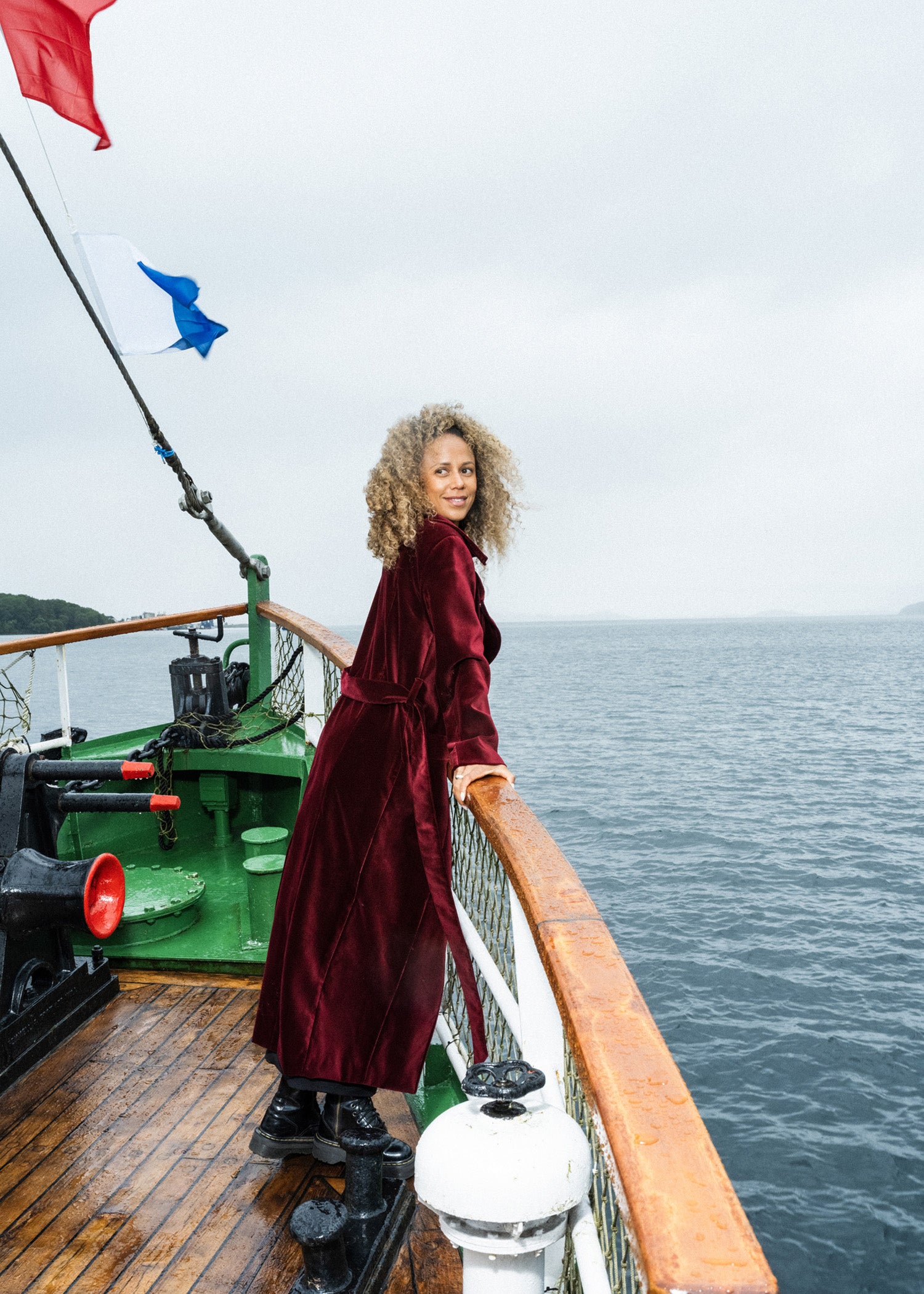 Long coat in wine red