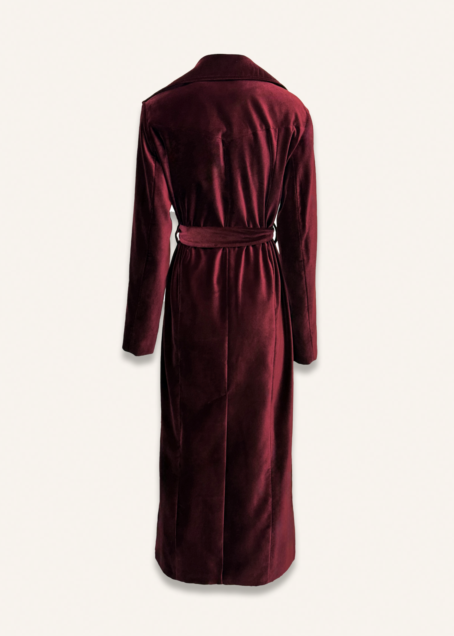 Long coat in wine red velvet